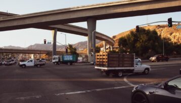 Long Beach, CA – Crash With Injuries Reported at Orange Ave & E Spring St