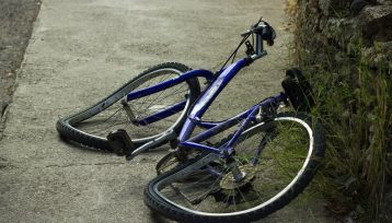 Los Angeles, CA - Injury Bicycle Crash at W Sunset Blvd & Silver Lake Blvd