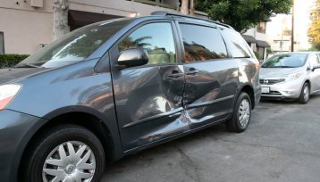 North Hills, CA - Collision on Interstate Highway 405 N & Nordhoff St